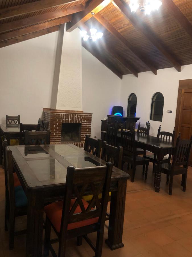 Hotel Mansion Del Rey Antigua Bagian luar foto