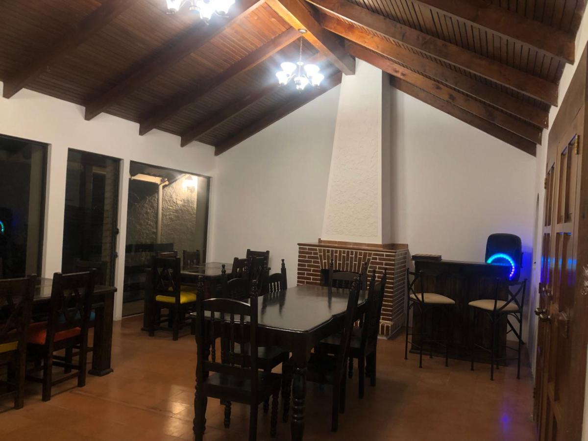 Hotel Mansion Del Rey Antigua Bagian luar foto